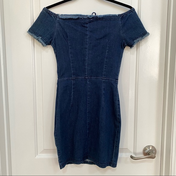 Mebon Lace Up Front Off the Shoulder Short Sleeve Denim Dress Women's Size S - Picture 2 of 7